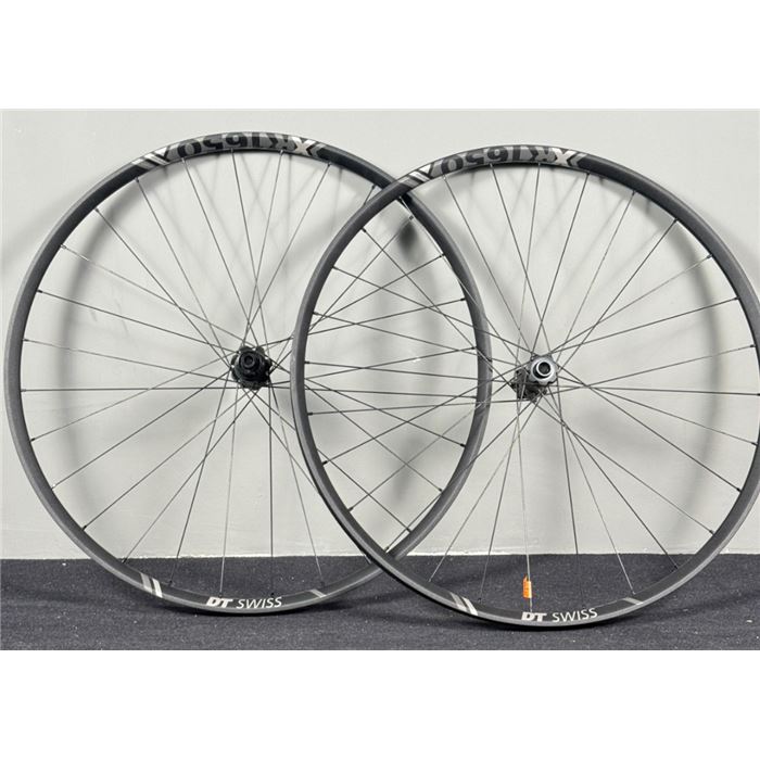 RUEDA DEL. DT SWISS SPLINE XR1650 ALUMINIO NEGRO